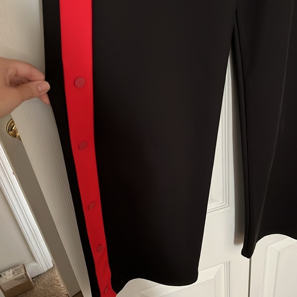 Black and red Zara jogger style wide leg pants in size S - Picture 3 of 4
